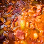 Classic baked beans are smoky-sweet with Great Northern beans, crispy bacon, molasses, green bell peppers, and a rich blend of savory flavors.